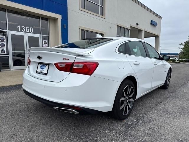 Chevrolet Malibu 4dr Sdn RS 2024