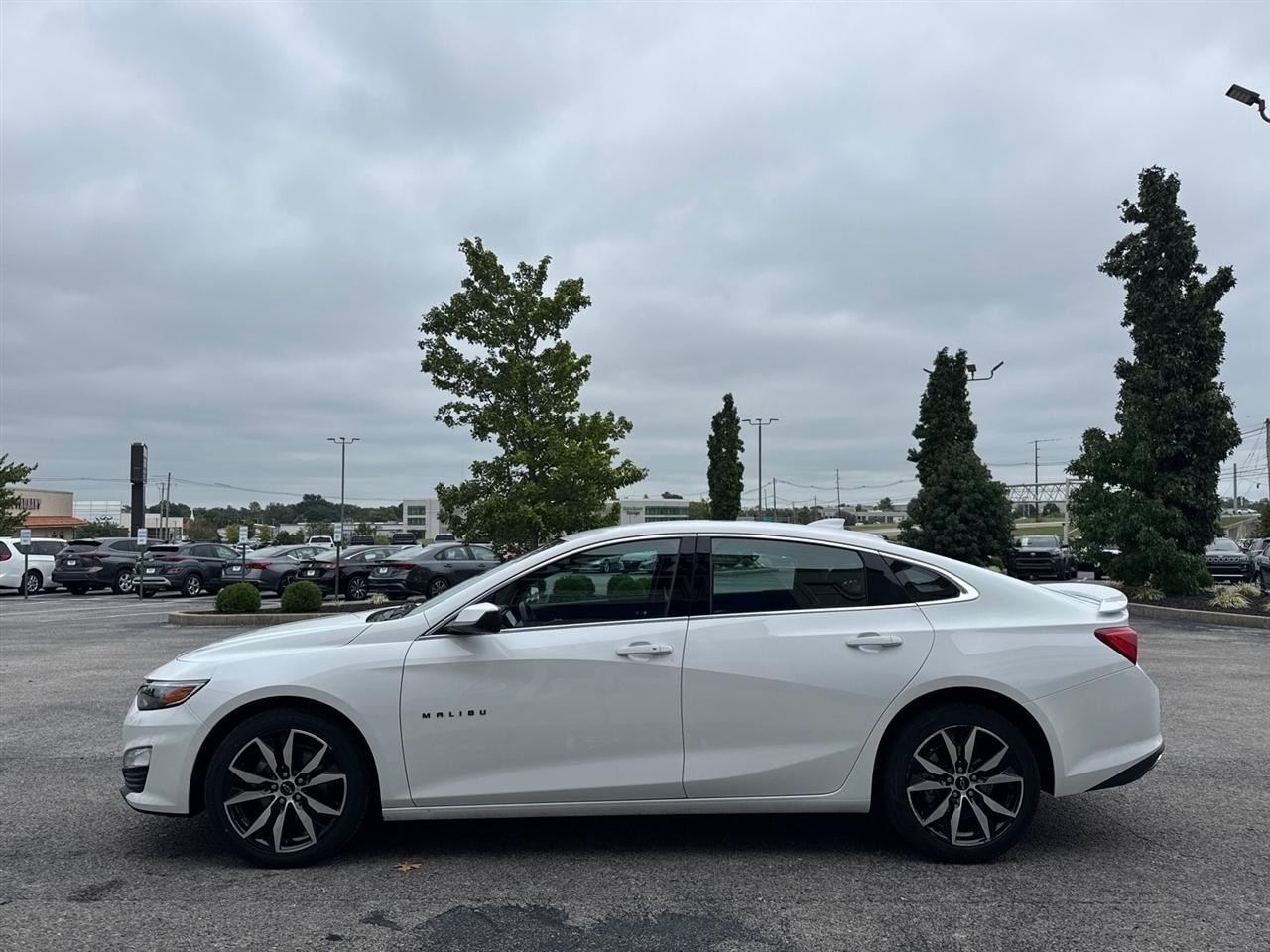 Chevrolet Malibu 4dr Sdn RS 2024