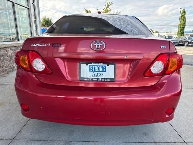 Toyota Corolla 4dr Sdn Man (Natl) 2009