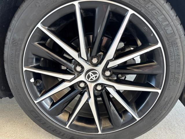 Toyota Camry Hybrid SE Nightshade CVT (Natl) 2023