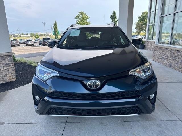 Toyota RAV4 SE AWD (Natl) 2018