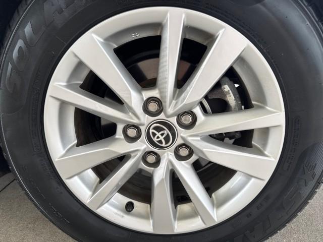 Toyota Camry XLE (Natl) 2025