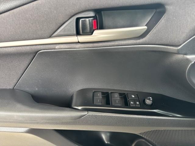 Toyota Camry XLE (Natl) 2025