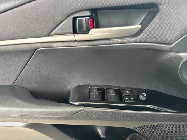 Toyota Camry XLE (Natl) 2025