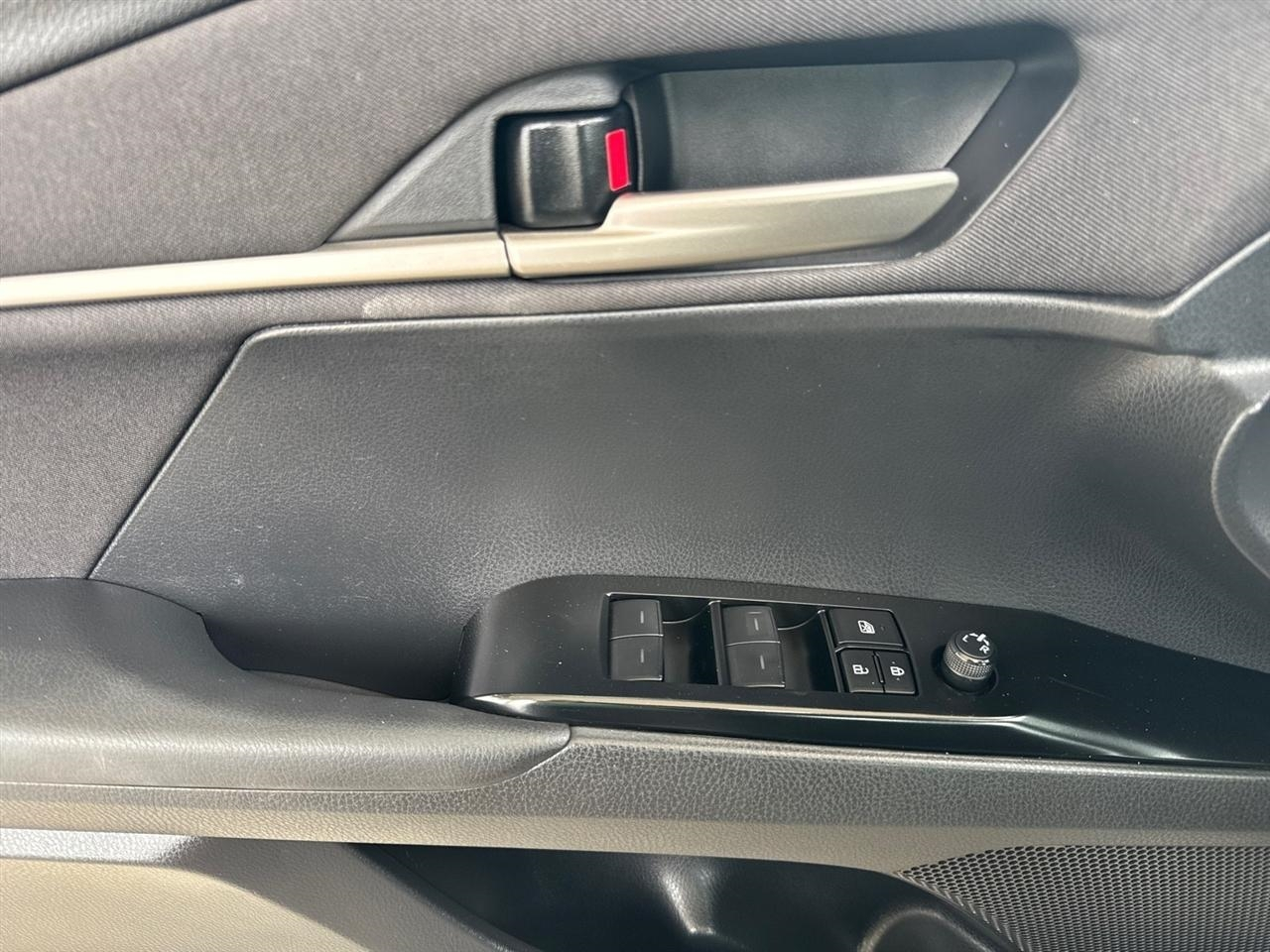 Toyota Camry XLE (Natl) 2025