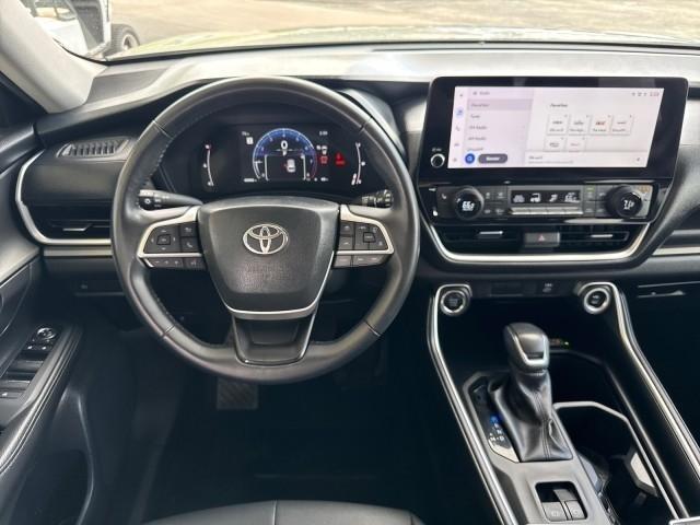 Toyota Grand Highlander Platinum AWD (Natl) 2025