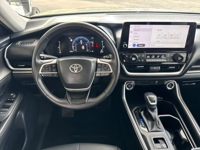 Toyota Grand Highlander Platinum AWD (Natl) 2025
