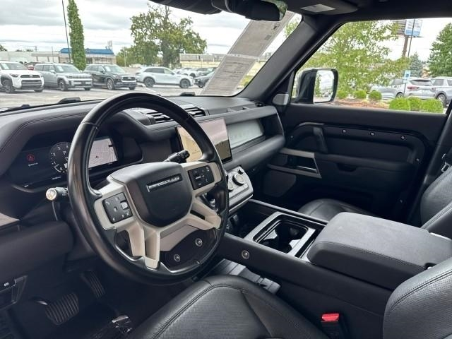Land Rover Defender 130 SE AWD 2023