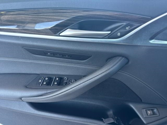 BMW 5 Series 530i xDrive Sedan 2021