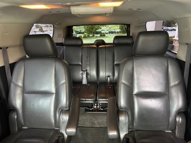 GMC Yukon XL AWD 4dr 1500 Denali 2013