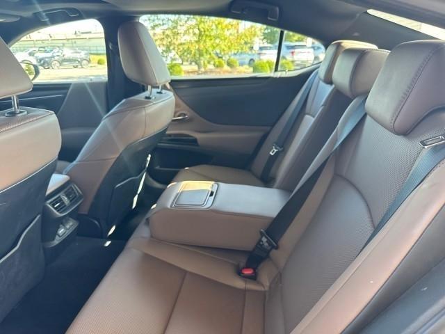 Lexus ES ES 250 AWD 2023