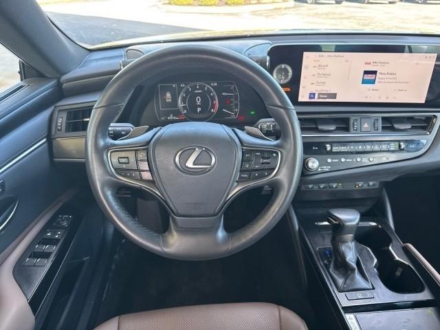Lexus ES ES 250 AWD 2023