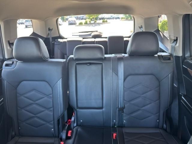 Volkswagen Atlas 2.0T SE w/Technology 4MOTION 2025