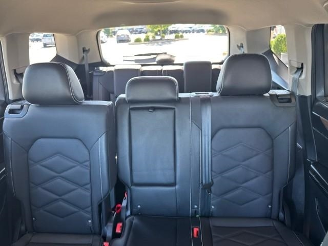 Volkswagen Atlas 2.0T SE w/Technology 4MOTION 2025