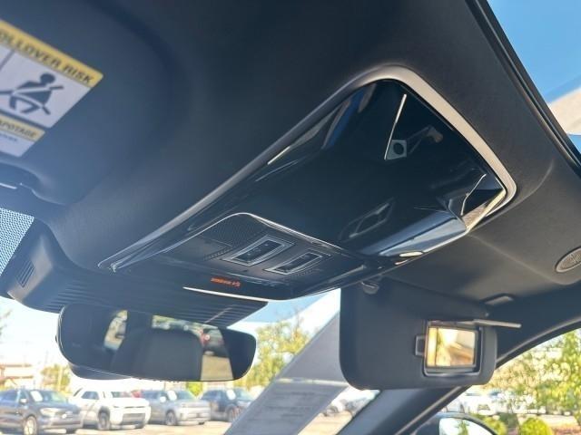 Land Rover Range Rover Velar P250 Dynamic SE 2025