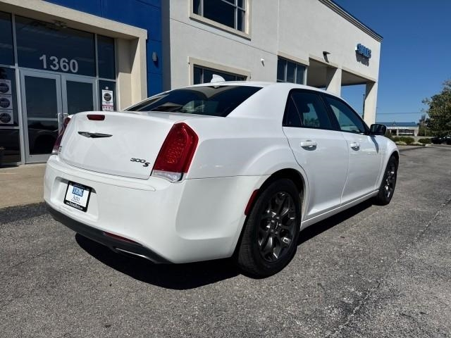 Chrysler 300 4dr Sdn 300S AWD 2016