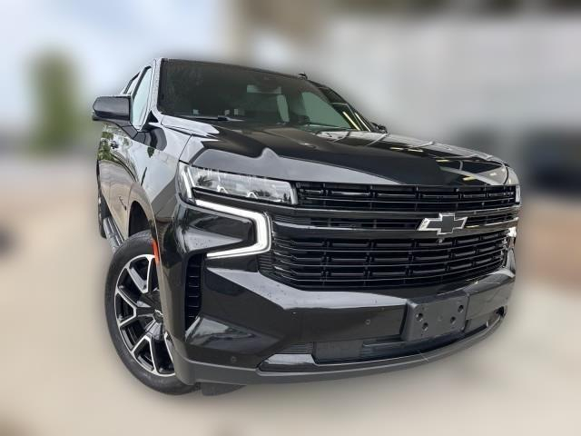 2024 Chevrolet Suburban 4WD 4dr RST