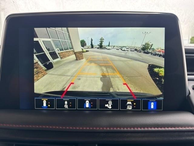Chevrolet Suburban 4WD 4dr RST 2024
