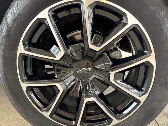 Chevrolet Suburban 4WD 4dr RST 2024