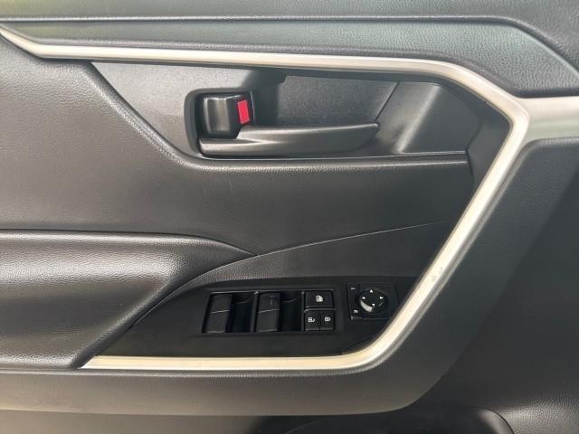Toyota RAV4 LE AWD (Natl) 2025