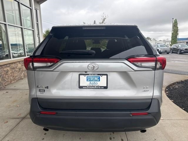 Toyota RAV4 LE AWD (Natl) 2025