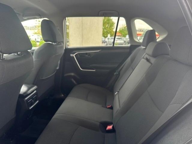 Toyota RAV4 LE AWD (Natl) 2025