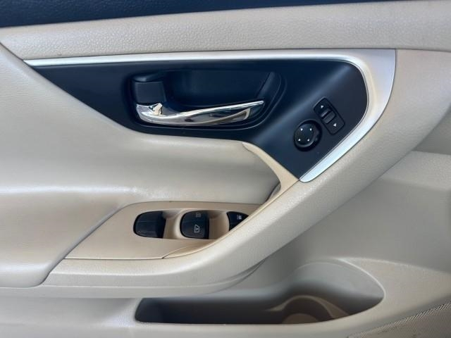 Nissan Altima 4dr Sdn I4 2.5 SV 2016