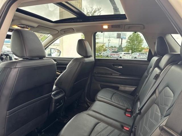 Nissan Pathfinder Platinum 4WD 2024