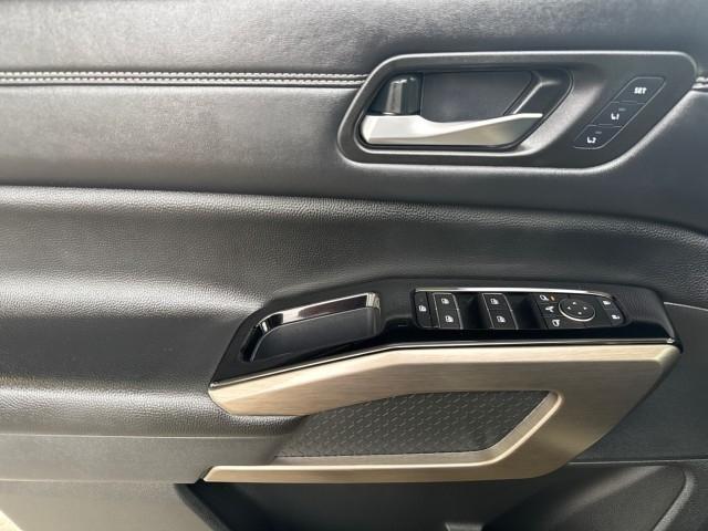 Nissan Pathfinder Platinum 4WD 2024