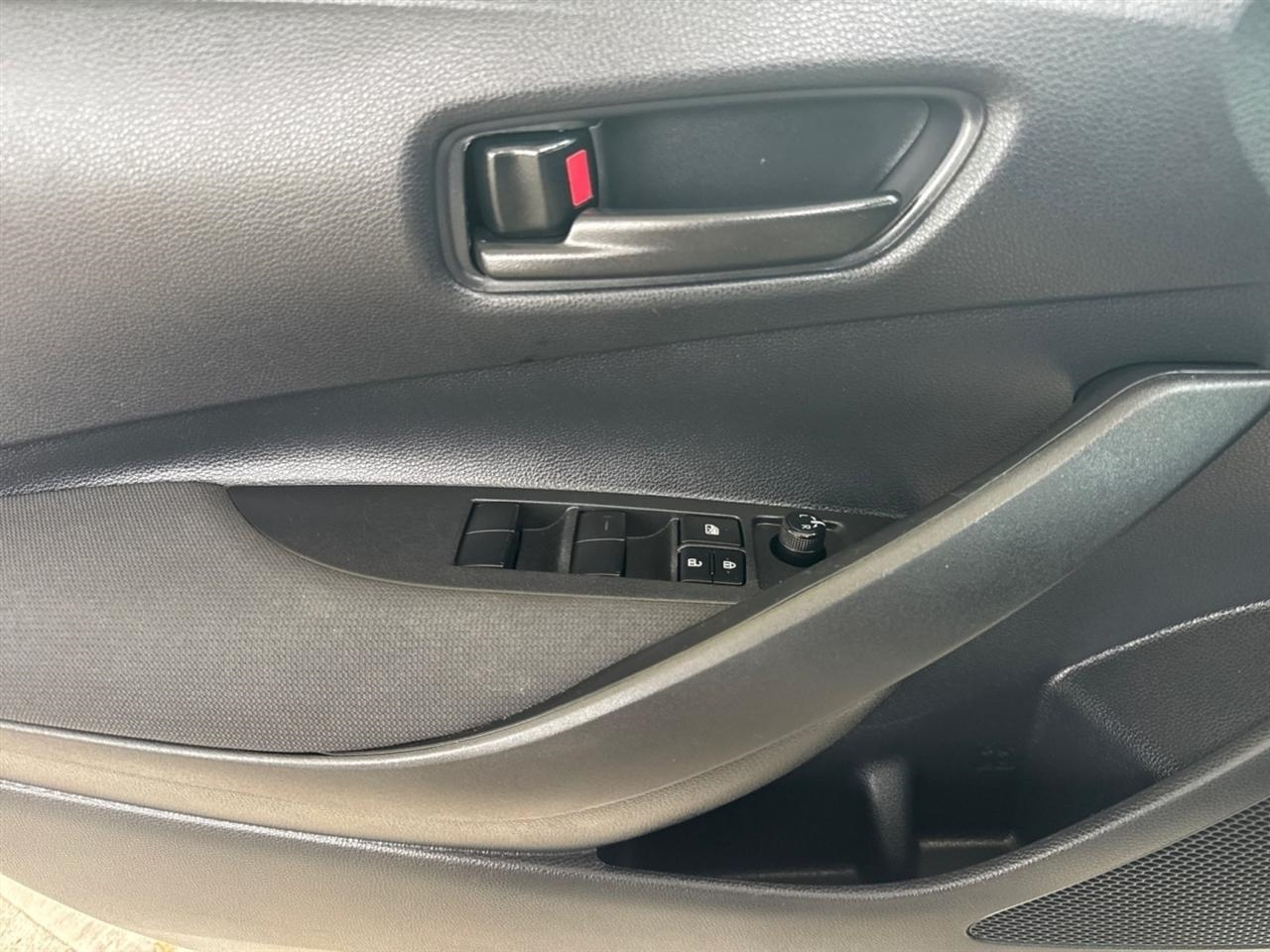 Toyota Corolla LE CVT (Natl) 2025