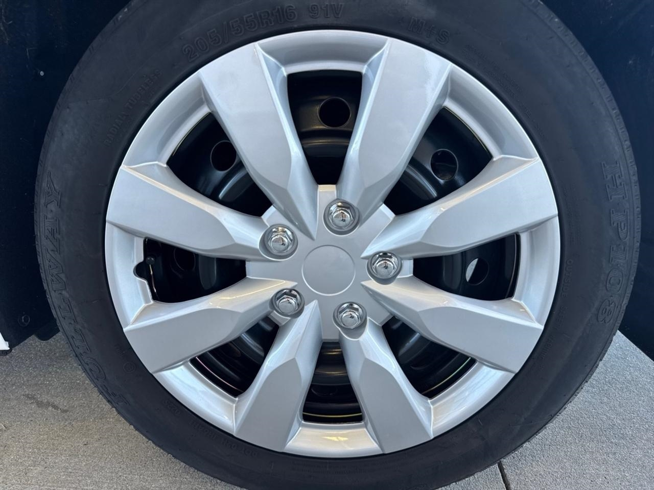 Toyota Corolla SE CVT (Natl) 2025