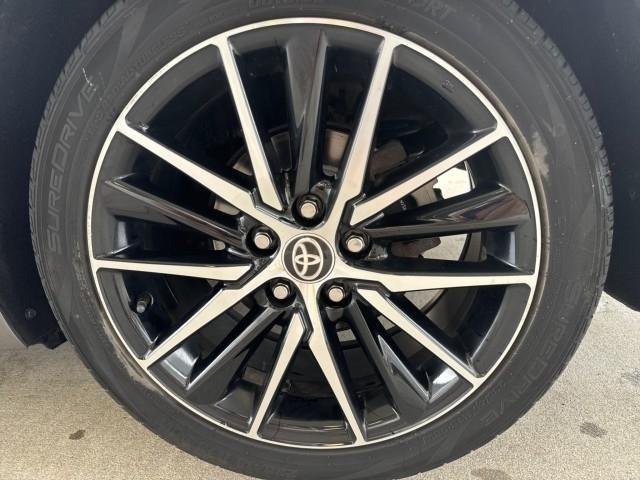 Toyota Camry SE Auto (Natl) 2021