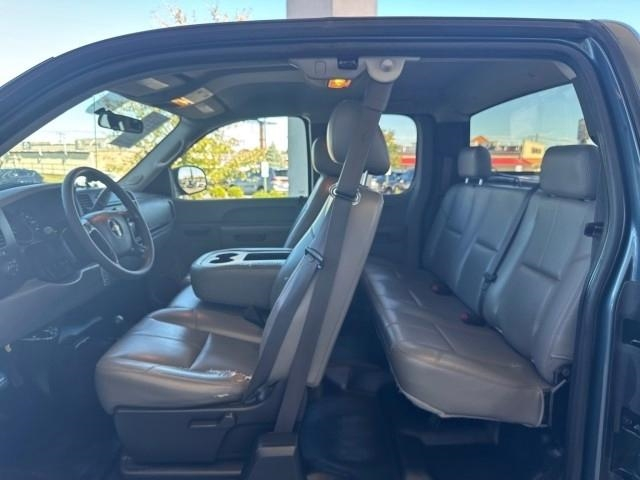 Chevrolet Silverado 1500 4WD Ext Cab 143.5" Work Truck 2011