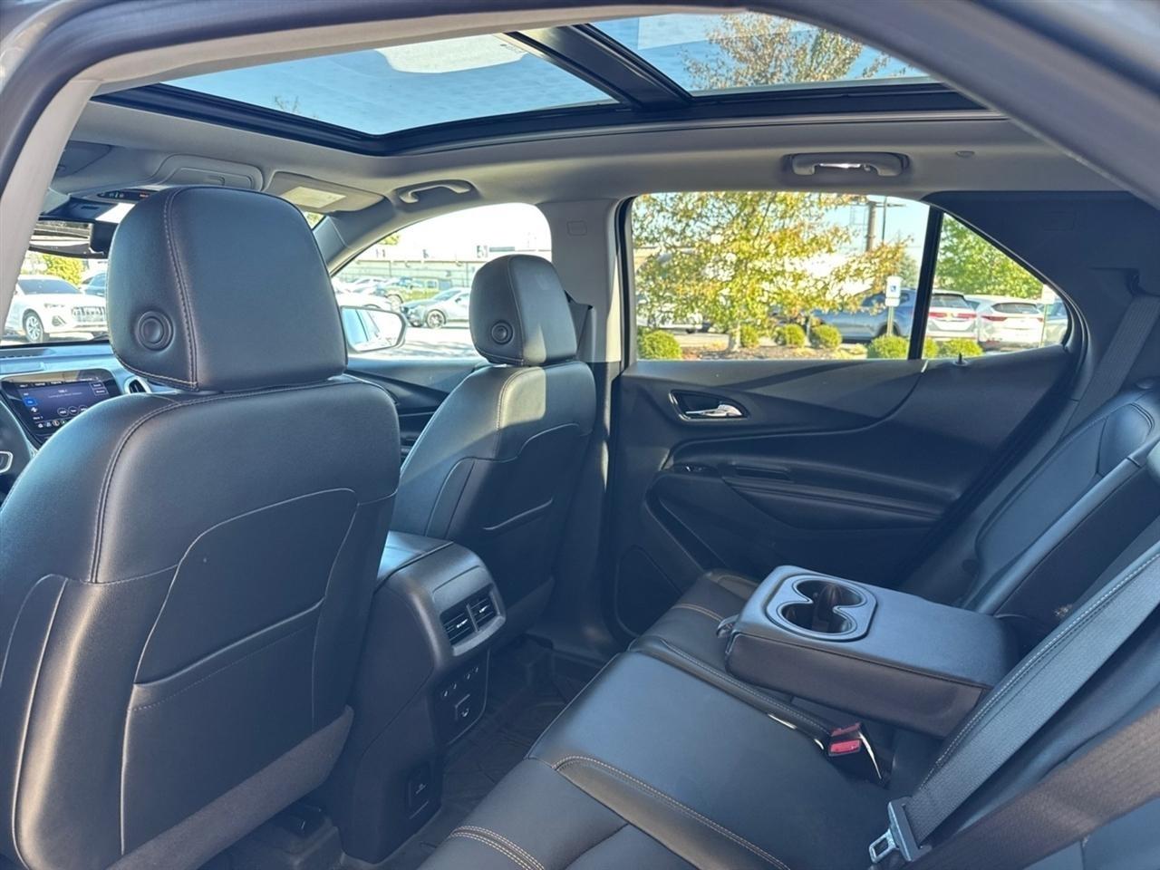 Chevrolet Equinox FWD 4dr Premier 2023