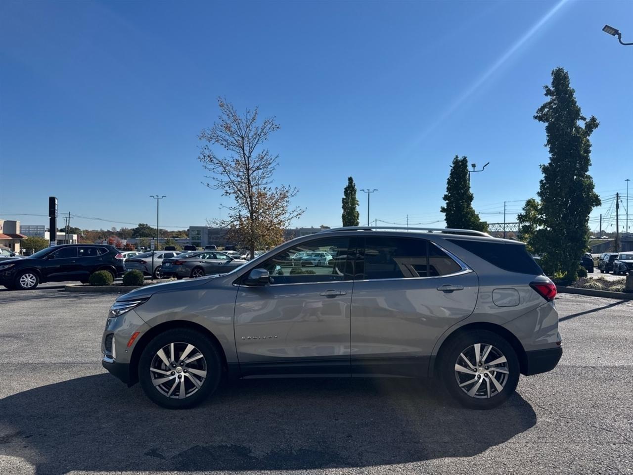 Chevrolet Equinox FWD 4dr Premier 2023
