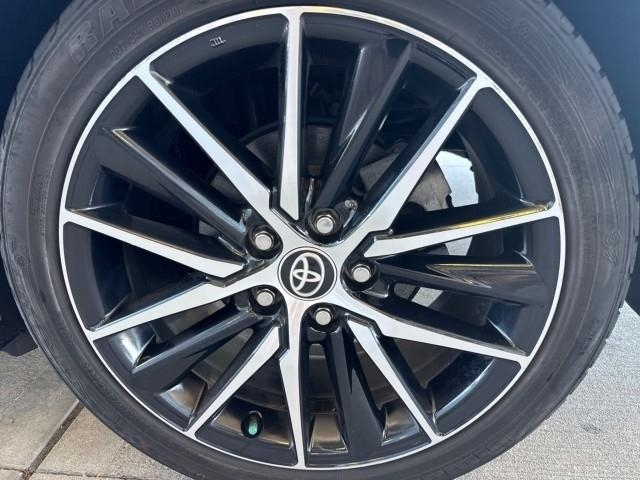 Toyota Camry Hybrid SE Nightshade CVT (Natl) 2023