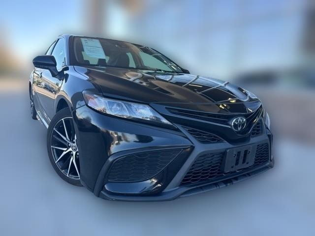 Toyota Camry Hybrid SE Nightshade CVT (Natl) 2023