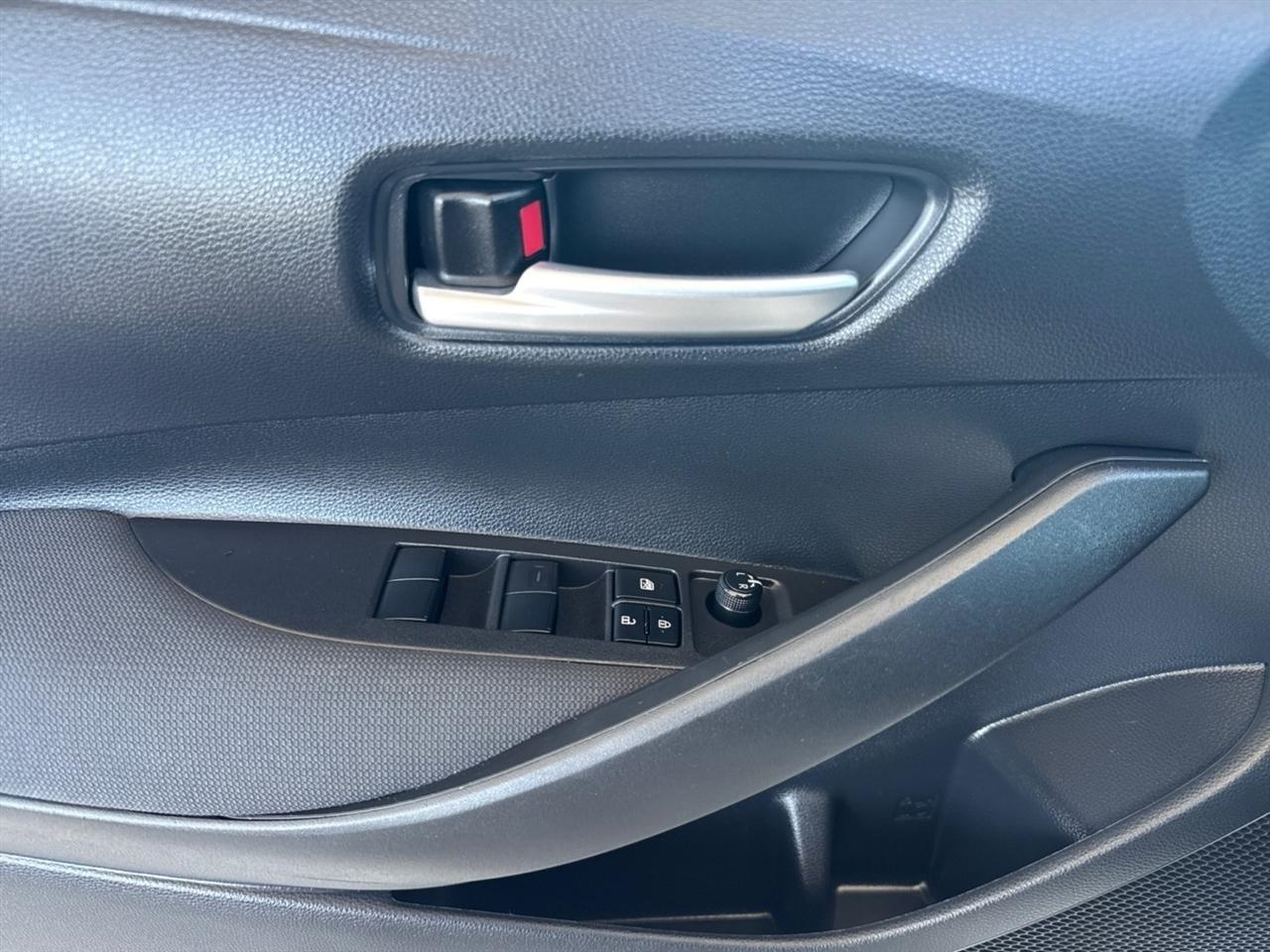 Toyota Corolla LE CVT (Natl) 2021