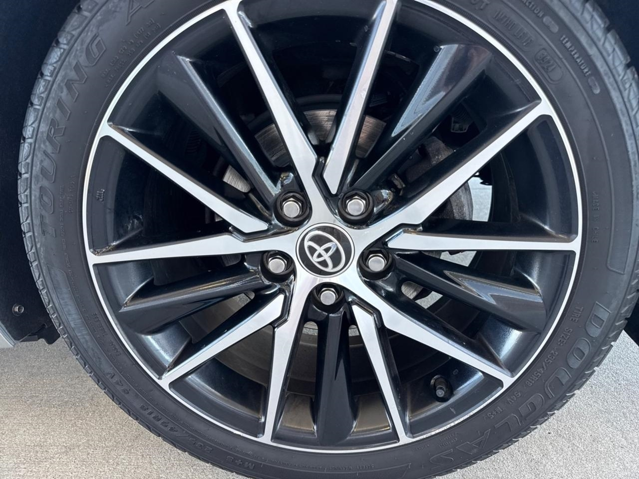 Toyota Camry SE Auto AWD (Natl) 2023
