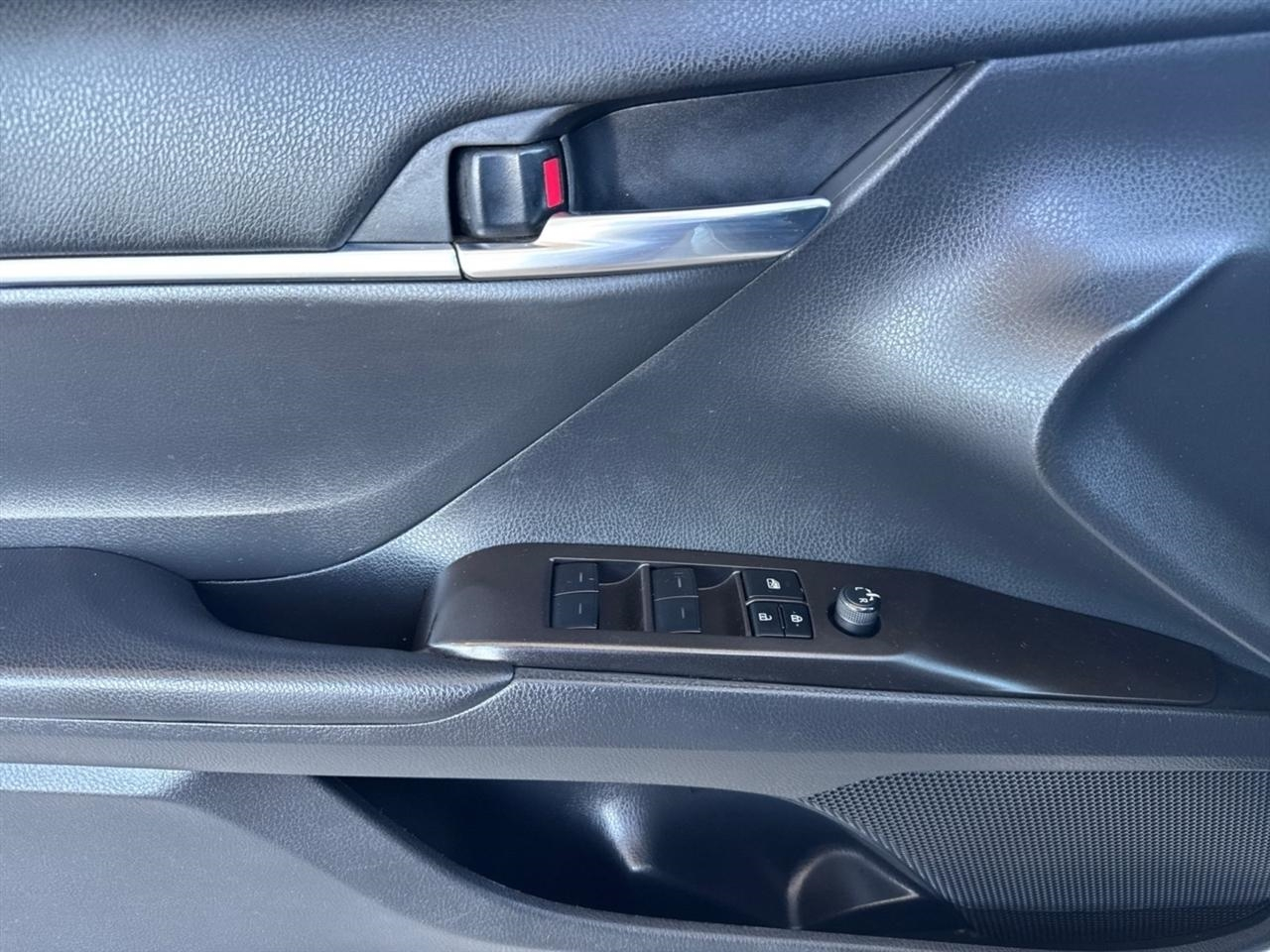 Toyota Camry SE Auto AWD (Natl) 2023