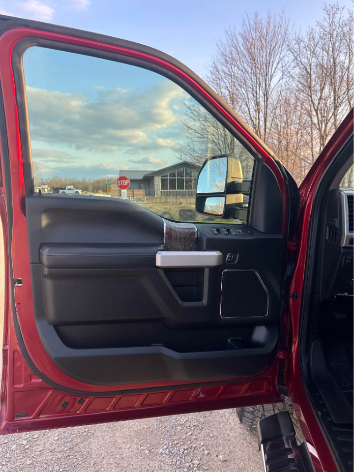 Ford F-350 SD Lariat Crew Cab 4WD 2018