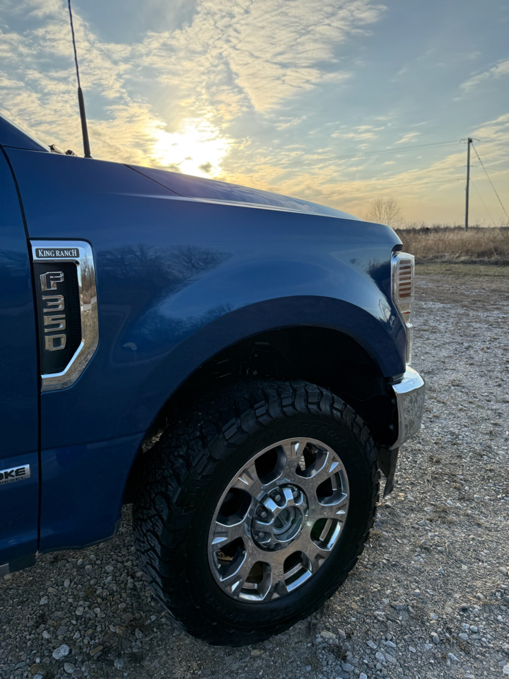 Ford F-350 SD King Ranch Crew Cab Long Bed 4WD 2022