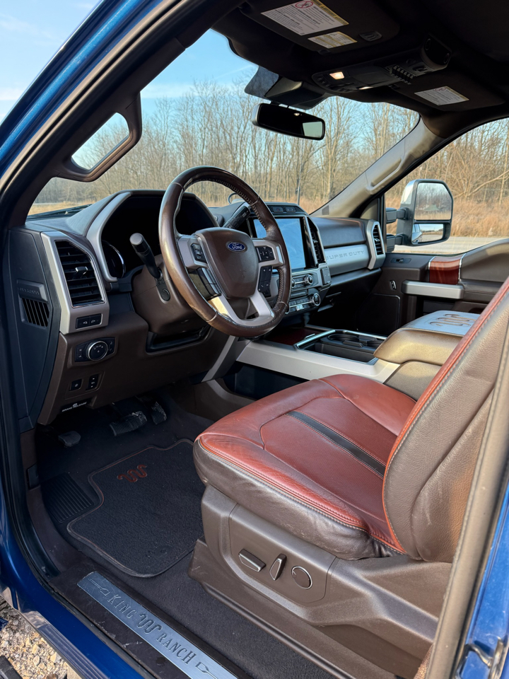 Ford F-350 SD King Ranch Crew Cab Long Bed 4WD 2022