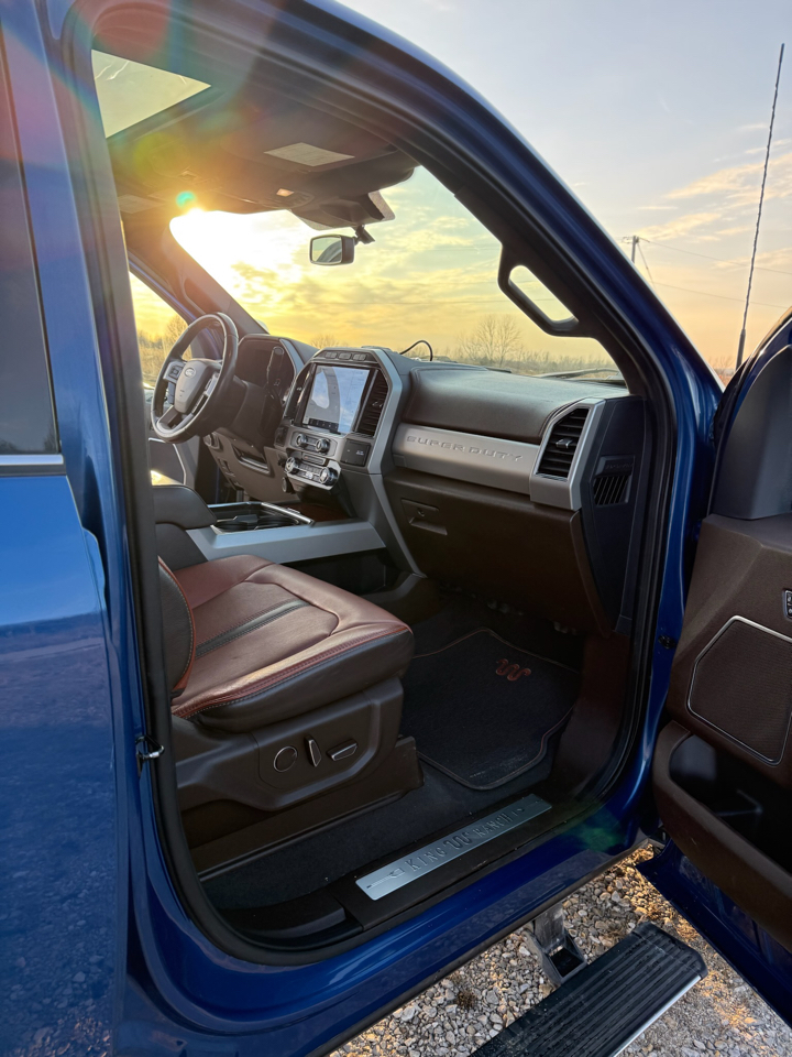 Ford F-350 SD King Ranch Crew Cab Long Bed 4WD 2022