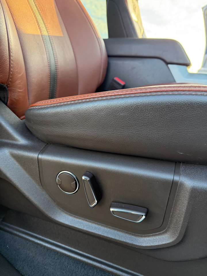 Ford F-350 SD King Ranch Crew Cab Long Bed 4WD 2022