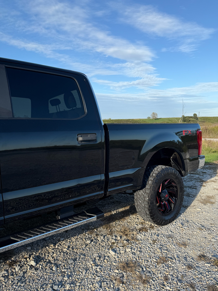Ford F-250 SD XLT Crew Cab 4WD 2018
