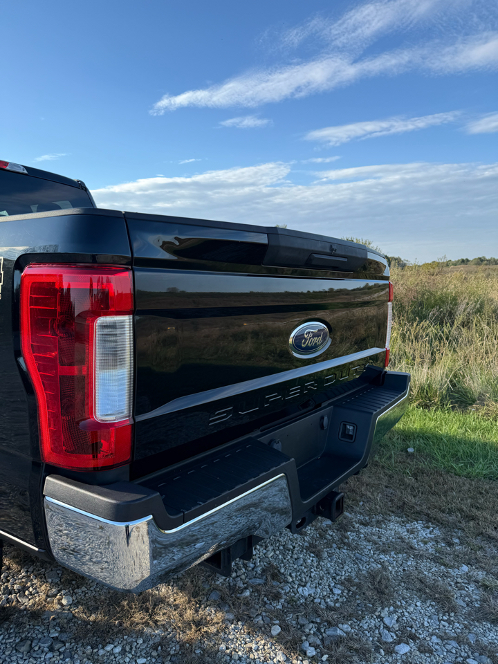 Ford F-250 SD XLT Crew Cab 4WD 2018