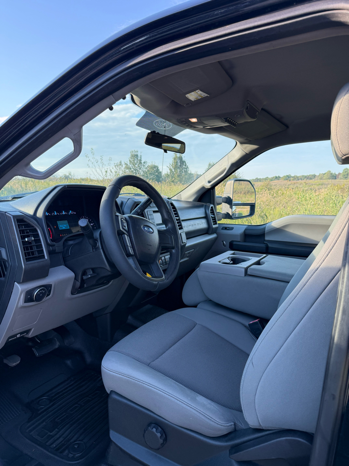 Ford F-250 SD XLT Crew Cab 4WD 2018