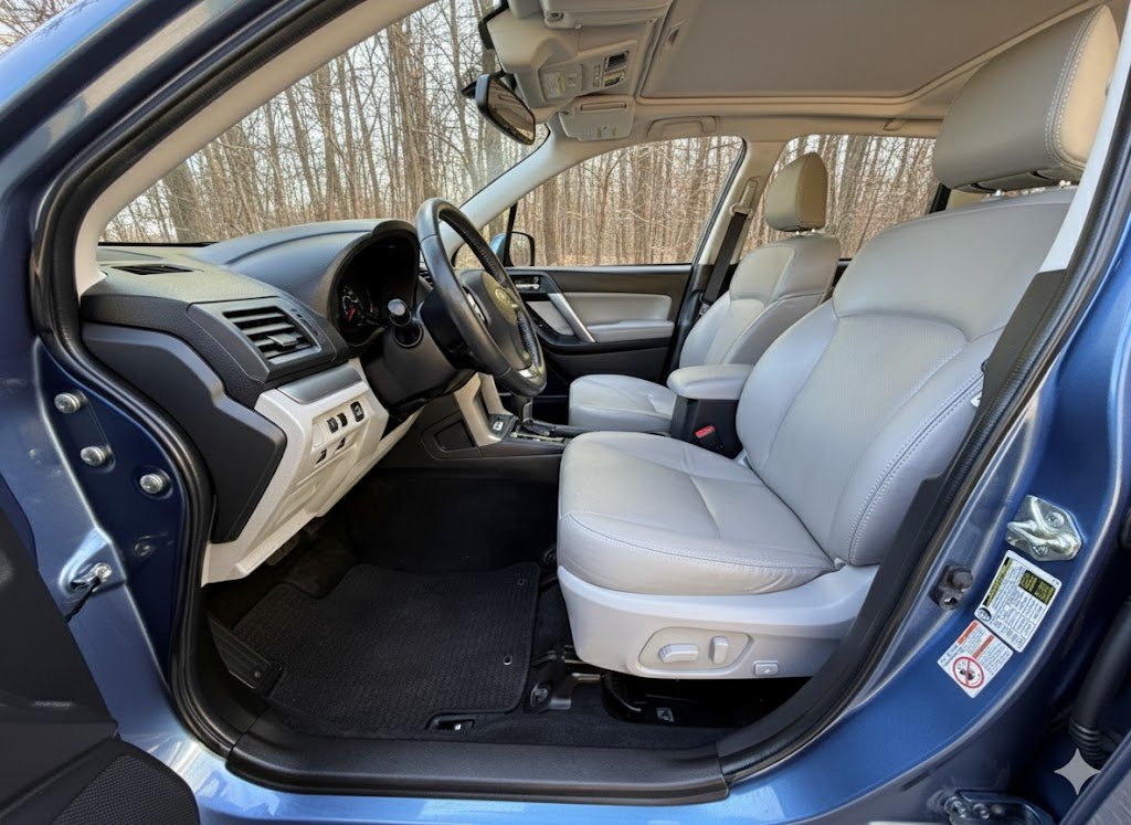 Subaru Forester 4dr CVT 2.5i Touring PZEV 2015