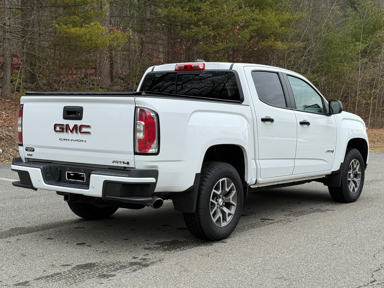 GMC Canyon 4WD Crew Cab 128" AT4 w/Leather 2021